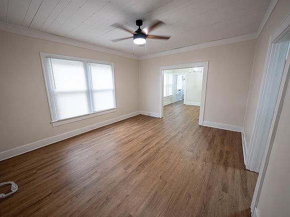 5th image of 1101 N Fulton St