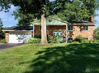 1919 Willowgreen Dr, Dayton, OH 45432