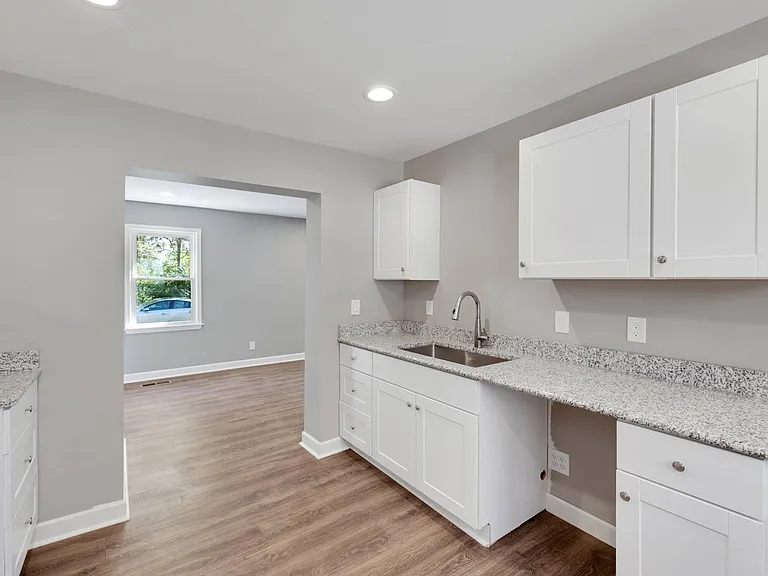 7108 Hicks Ct — Photo 15