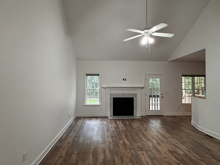 111 Vintage Vale Rd — Photo 10