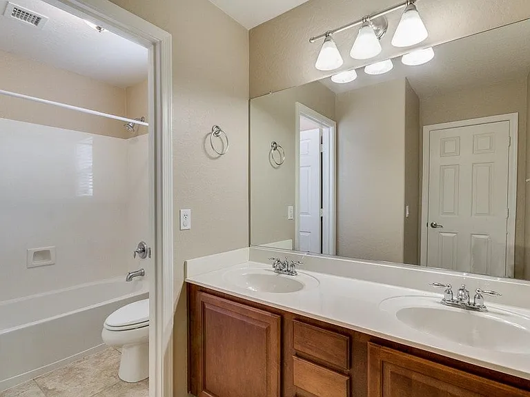 1326 E Macaw Dr — Photo 23
