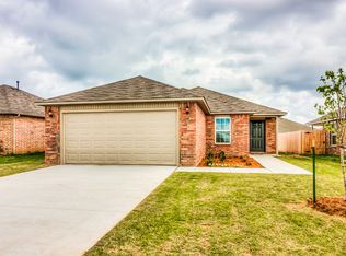 1917 Oak Tree Ct, Shawnee, OK 74804