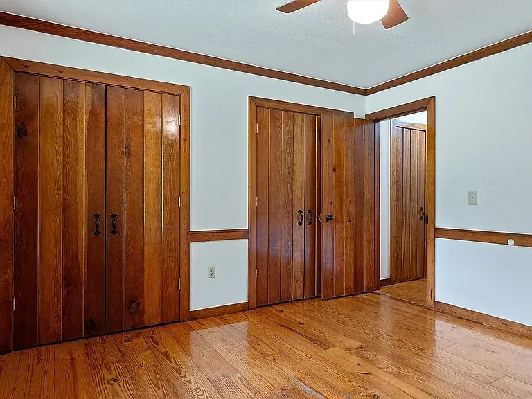1600 E Covell Rd — Photo 14