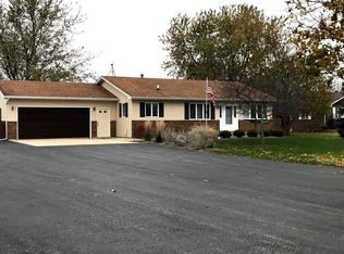 46W871 Kelley Rd, Hampshire, IL 60140