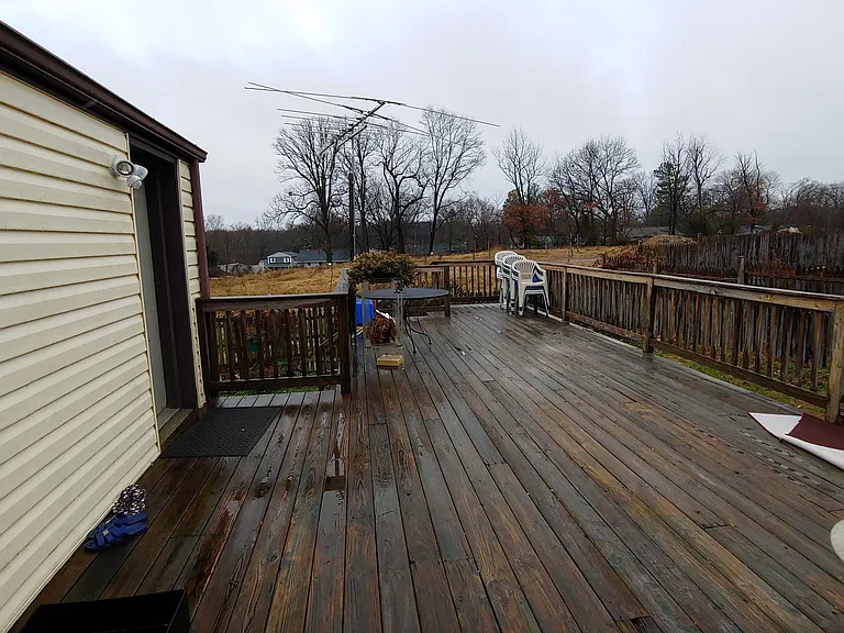 1243 E Randolph Rd — Photo 3