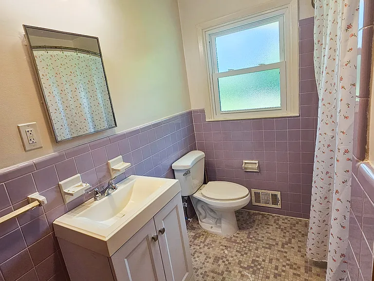 432 Northcrest Dr — Photo 17