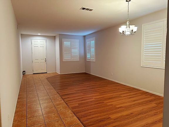 3rd image of 15597 Copper Mountain Rd