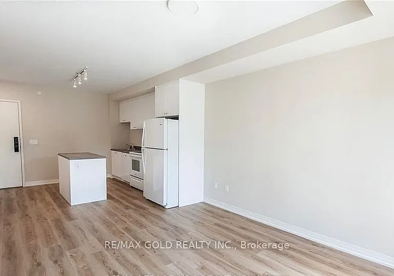 50 Herrick Ave — Photo 16