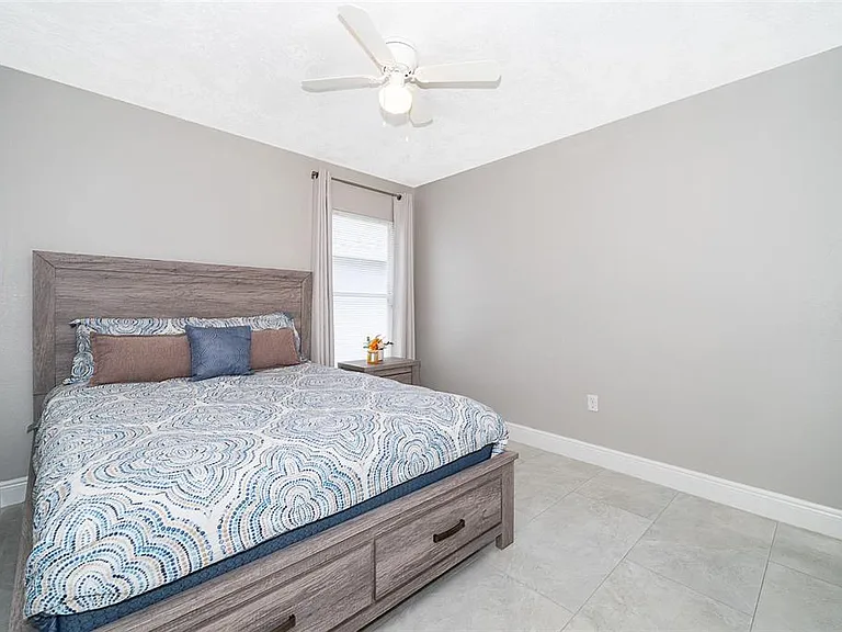 207 Langham Dr — Photo 22
