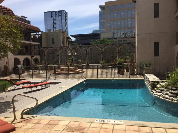 505 W 7th St APT 205, Austin, TX 78701