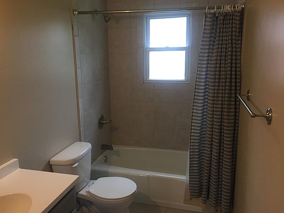 5th image of 301 4th St