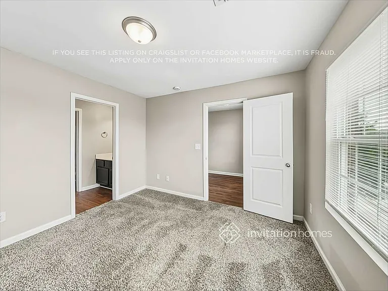 657 Armitage Way — Photo 18