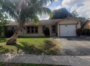 4866 Pineaire Ln, West Palm Beach, FL 33417