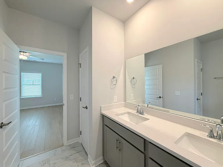 131 Clift Creek Dr — Photo 22
