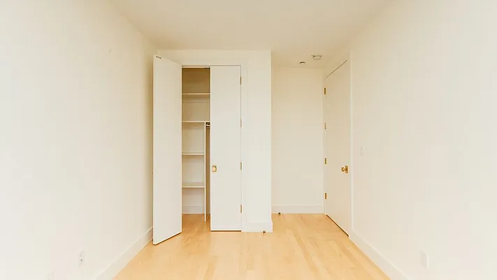 Rented by Nooklyn NYC LLC | media 56