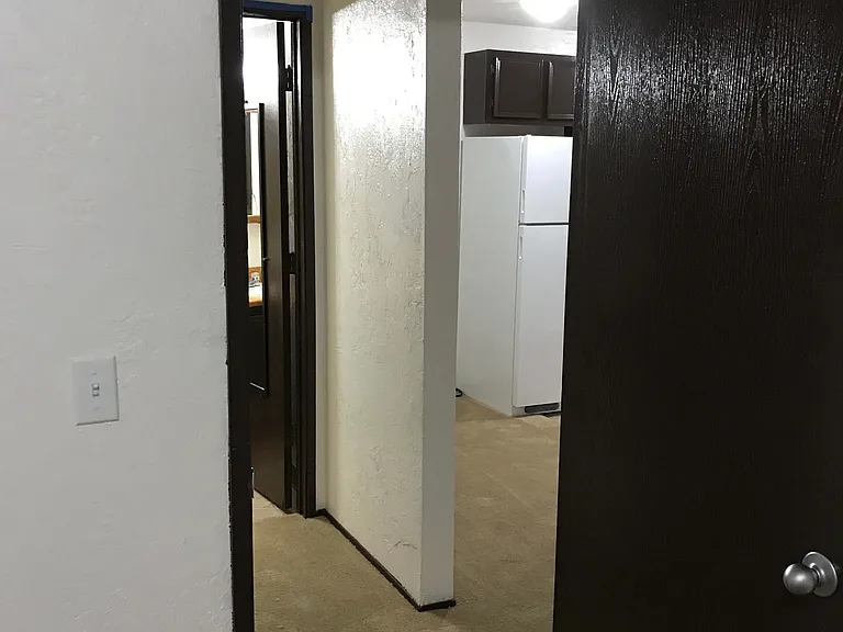 Woodland Park Apartments — Photo 7
