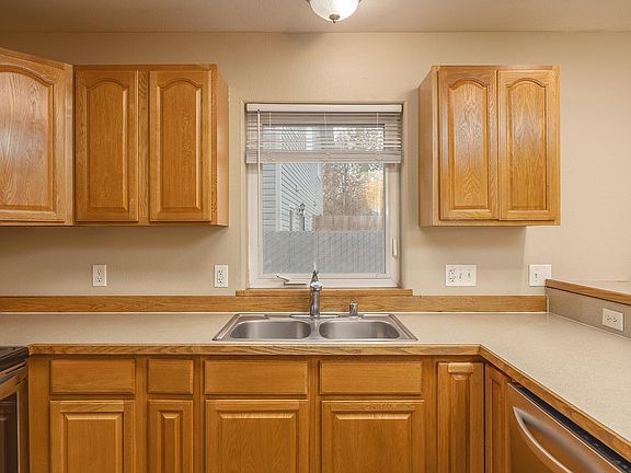 3rd image of 4965 Palo Verde Ave