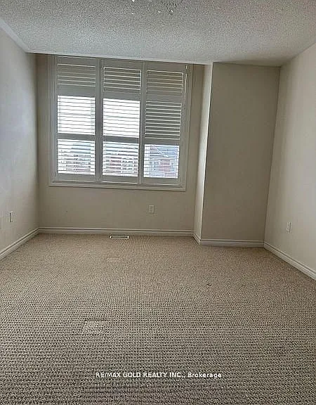 292 Remembrance Rd — Photo 18