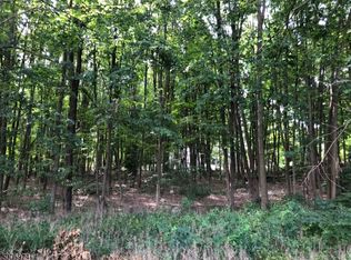 5561A Berkshire Valley Rd, Oak Ridge, NJ 07438