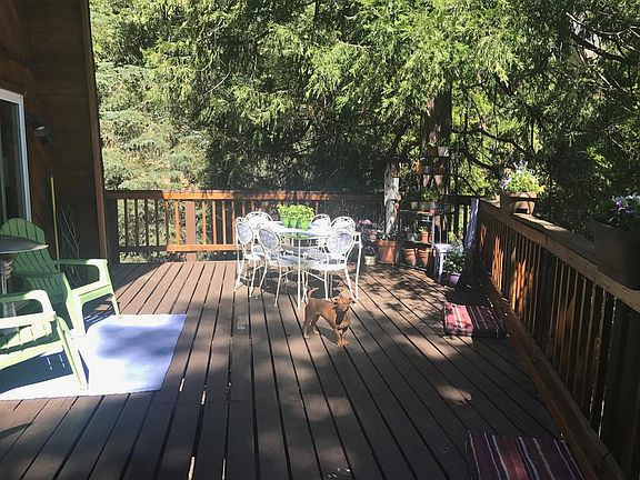 4th image of 449 Violet Dr