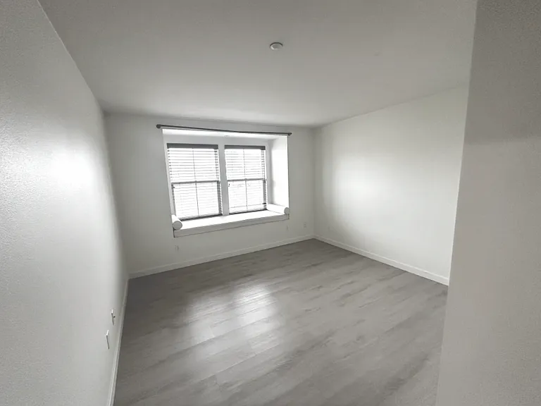 1800 Oak St #432 — Photo 10