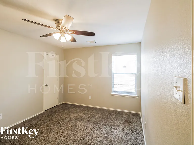 3519 Apache Meadows Dr — Photo 11