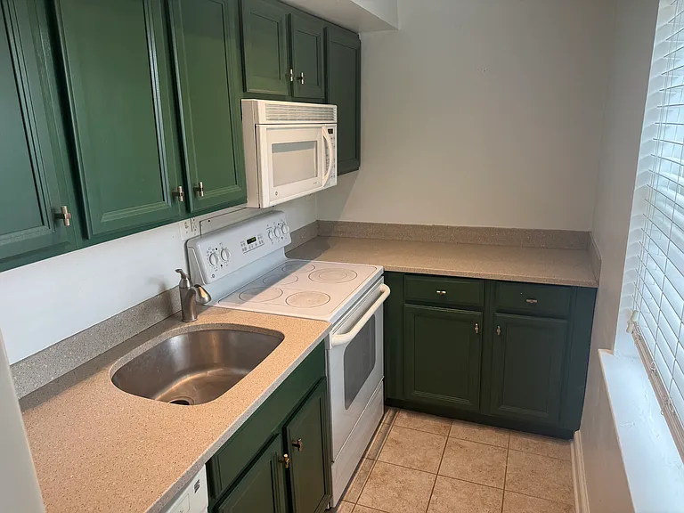 1301 N Ode St #115 — Photo 12