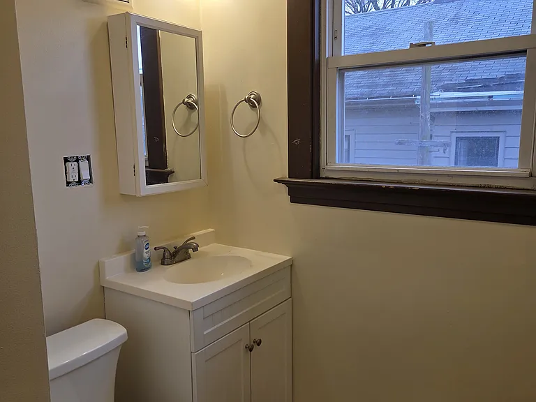 234 Howard Ave #2 — Photo 6