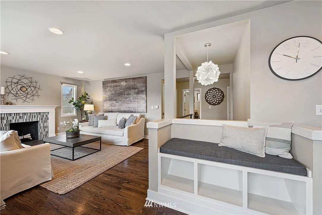 3 bed, 2000 sqft, $4,950 — Photo 3