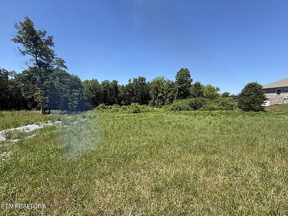 3rd image of Riverview Dr Lot 19