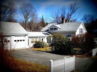 2 S Main St, Williamsburg, MA 01096