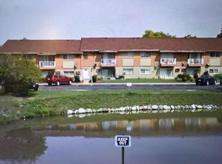 9002 S Lowe Ave #239, Prospect Heights, IL 60620