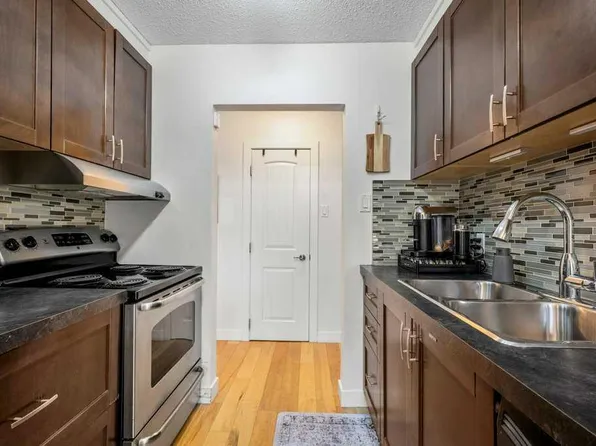 312 S 15th Ave NE #101, Calgary, AB T2E 1H2