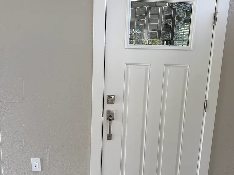 3104 Saint Clair Ave — Photo 27