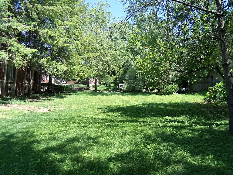 319 N Park Ave — Photo 10