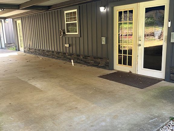 3rd image of 288 An County Rd #363