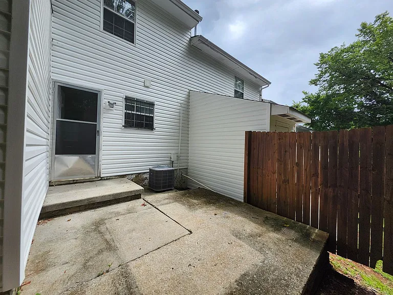 4116 Maple Terrace Ln — Photo 11