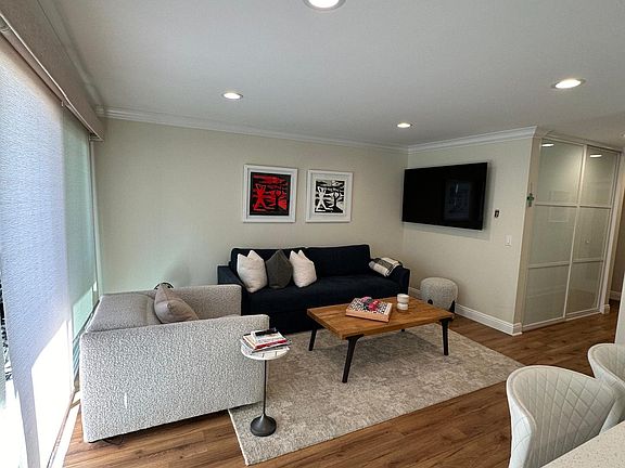 4th image of 1720 Ardmore Ave APT 312