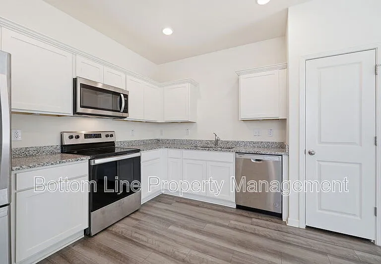 1117 Dakine Dr — Photo 22