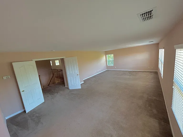 6001 Jefjen Way — Photo 14