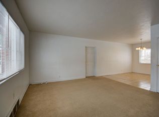 923 N Prairie Ave, Joliet, IL 60435