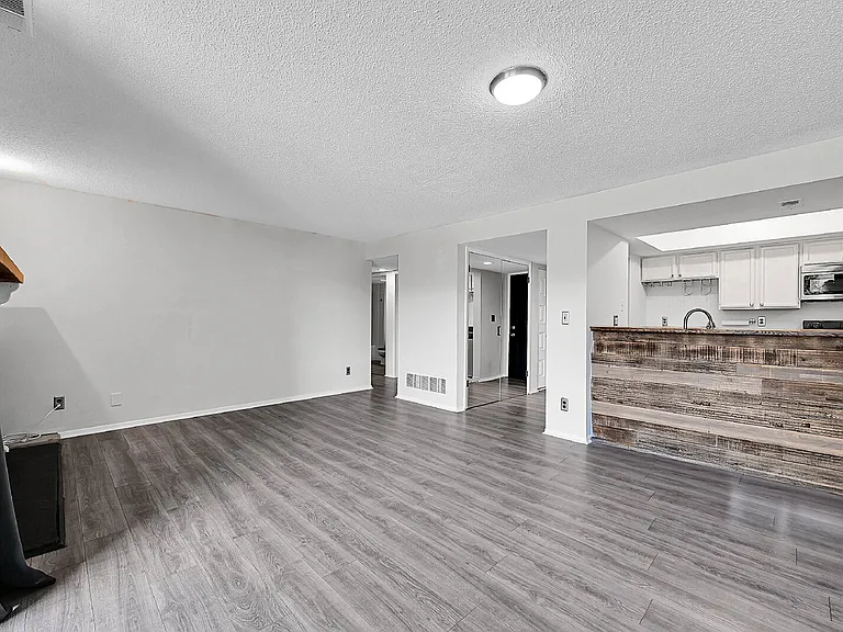 148 W Rockrimmon Blvd #201 — Photo 9