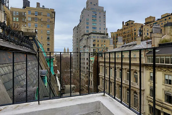 Rented by Keller Williams NYC | media 16