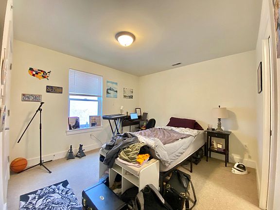 5th image of 1620 W Jefferson St #3