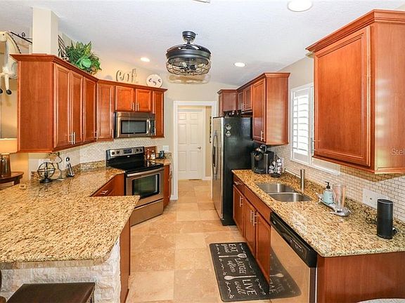 3rd image of 13442 Attaviano St