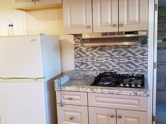 3rd image of 10305 Pinyon Ave #1/2