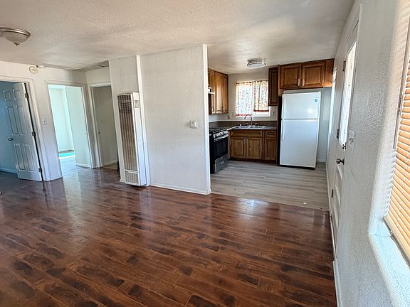 2nd image of 2120 N Sierra Way