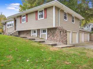 3000 S Peck Dr, Independence, MO 64055