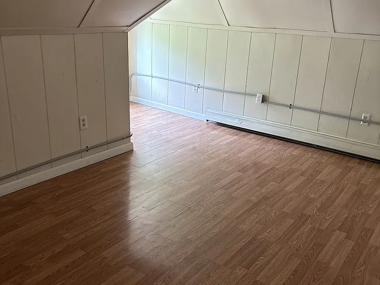 332 Stewart St — Photo 18
