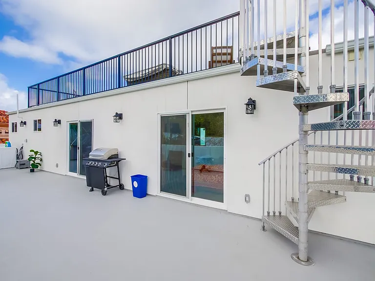 7788 Sierra Mar Dr — Photo 22